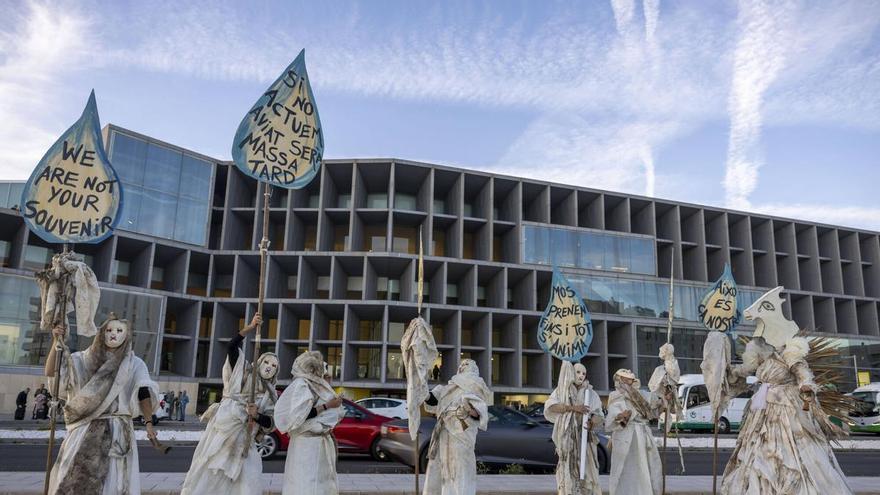 a la "turistificación" de la feria Art Cologne Palma