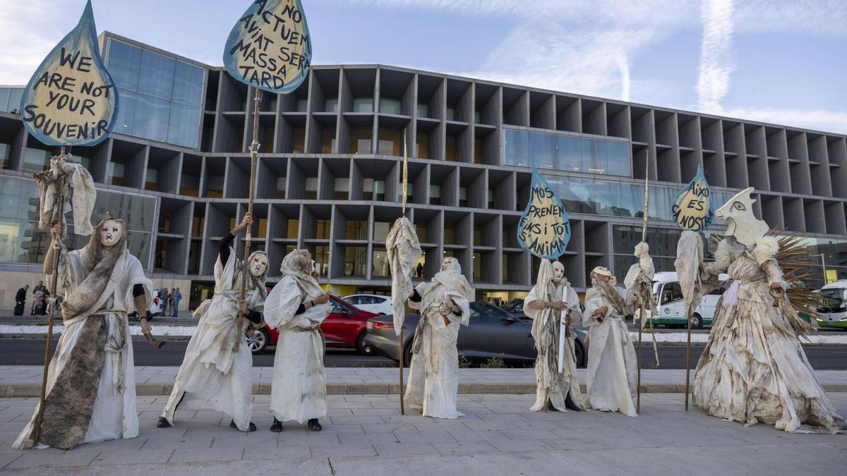 Protestan contra la "turistificación" de la feria Art Cologne Palma