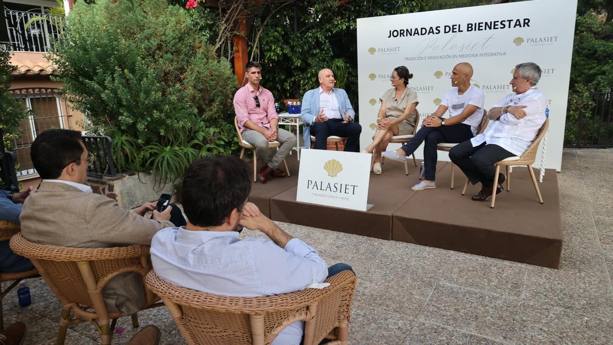 La última charla de las jornadas del Palasiet ahondó en la medicina deportiva.