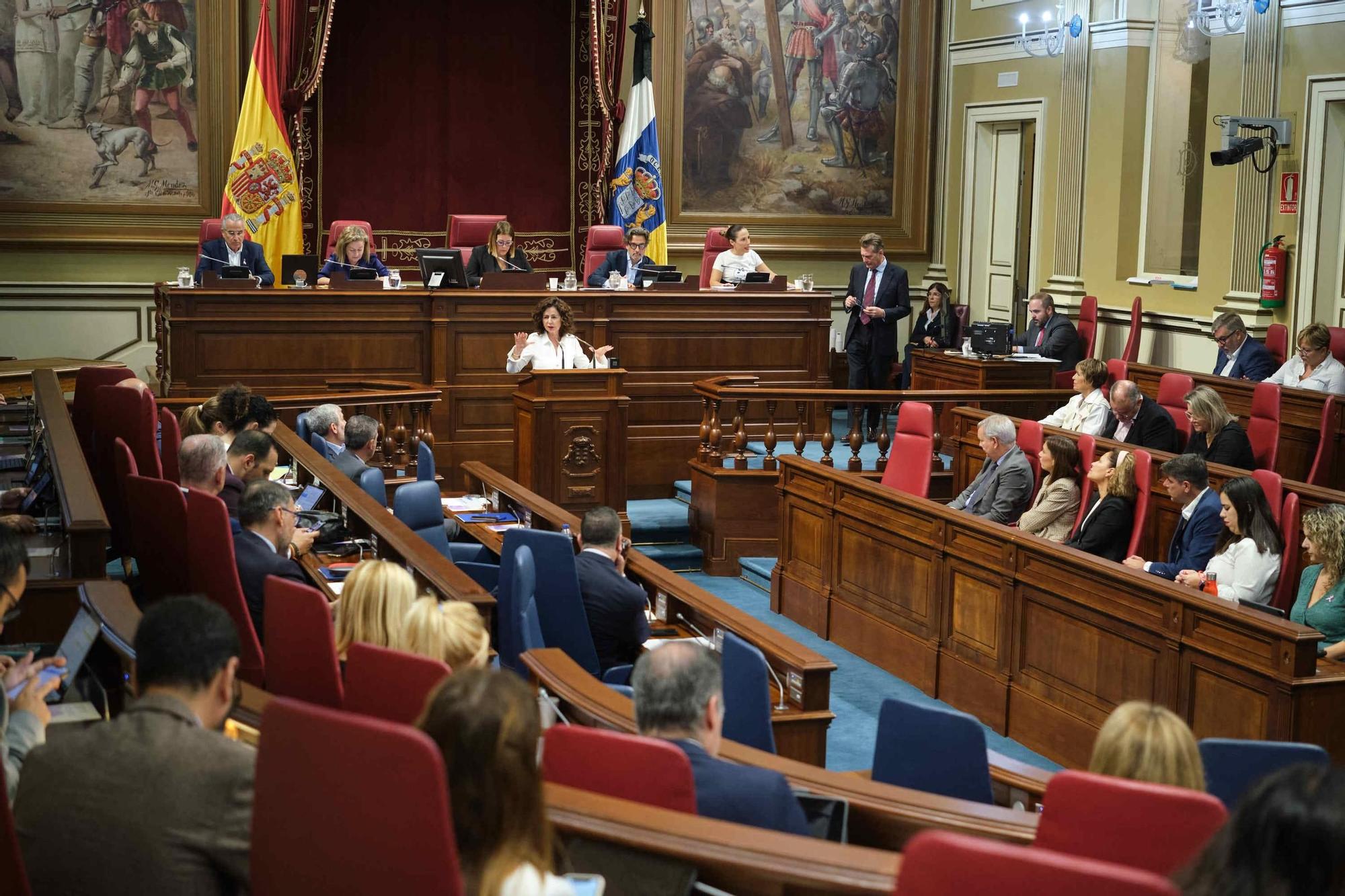 Sesión plenaria del Parlamento de Canarias.