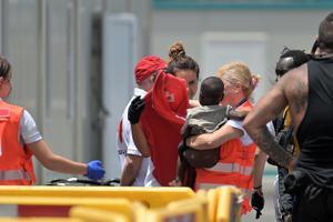 Las oenegés alertan del riesgo que viven las niñas migrantes en Ceuta ante agresiones sexuales, trata y explotación