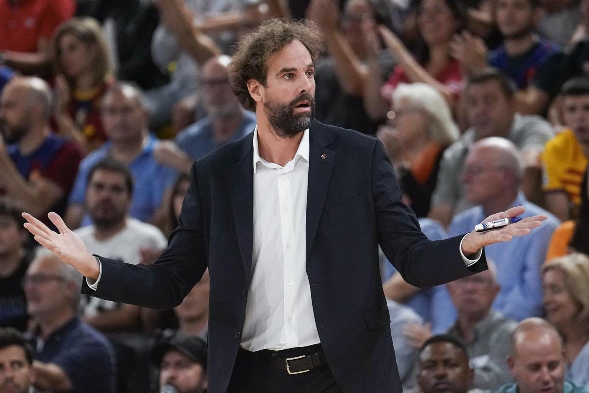 Grimau, en una acción del partido ante el Panathinaikos