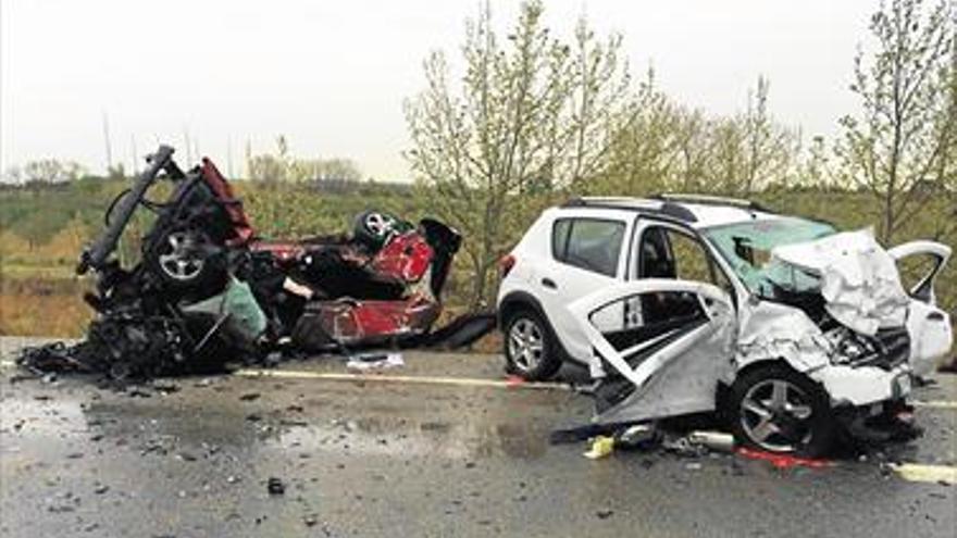 Siete muertos y un herido grave en una colisión frontal en Girona