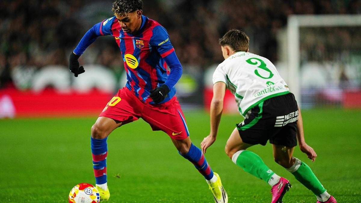 Racing de Santander - FC Barcelona | El intento de gol olímpico de Lamine
