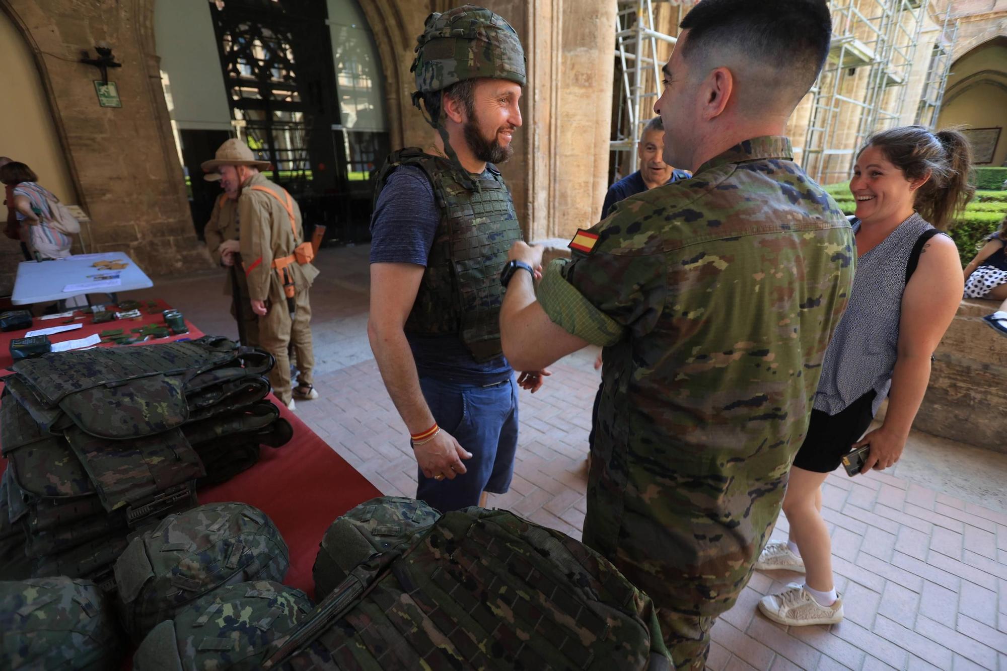 Jornada de puertas abiertas en el cuartel de Santo Domingo de València