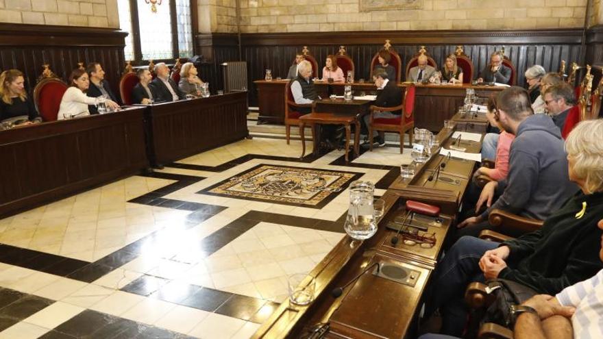 La pujada de sou del 86% de la plantilla de l&#039;Ajuntament de Girona indigna els exclosos