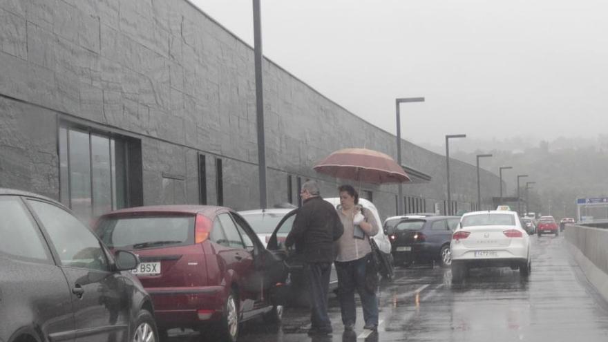 La Xunta accede a la parada que reclaman los taxistas en el nuevo hospital de Vigo