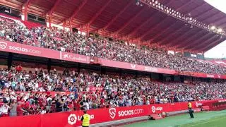 El Sevilla FC organiza un entrenamiento de puertas abiertas antes del derbi: horario y cómo apuntarse