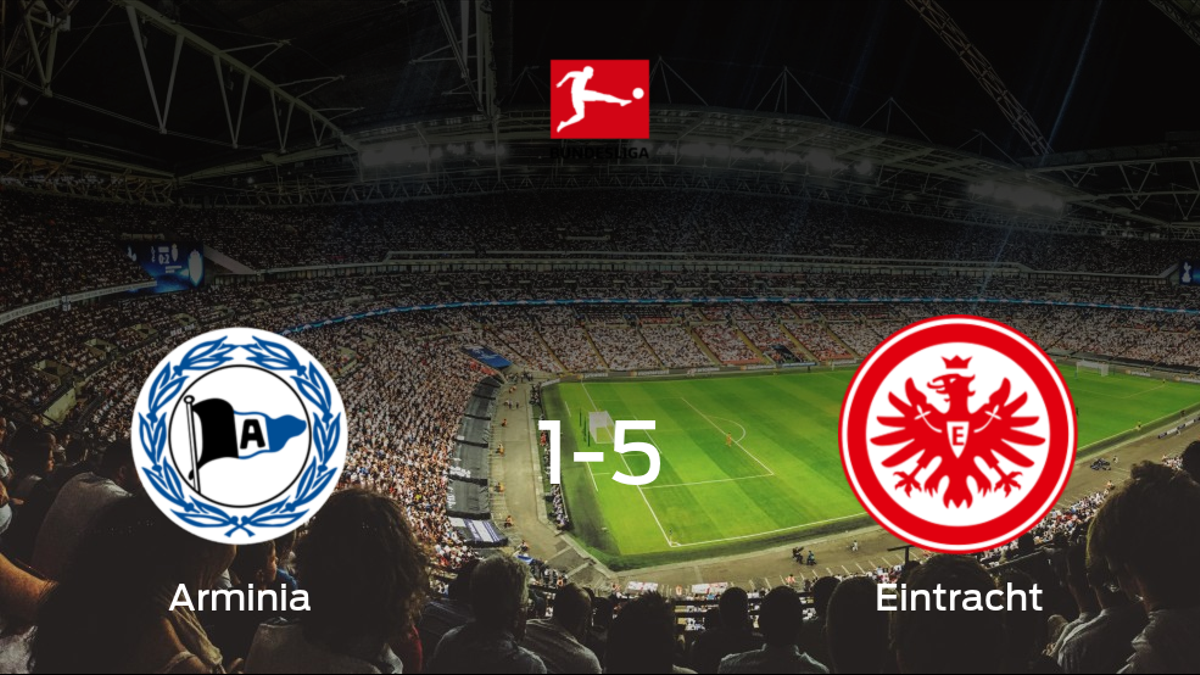 El Eintracht Frankfurt logra una goleada en el estadio del Arminia Bielefeld (1-5)