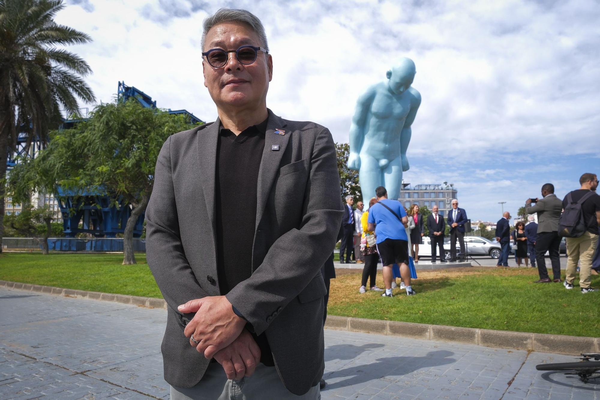 Inauguración del 'Greetingman'