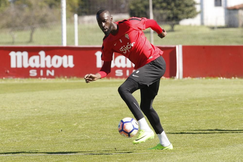 Entrenamiento del Sporting 27/03/2017