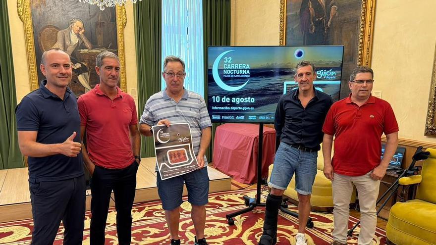 La playa de San Lorenzo se prepara para otra gran carrera nocturna en la Semana Grande