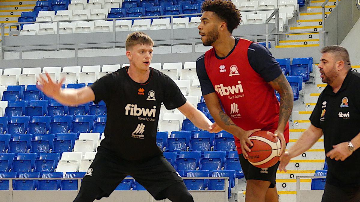 Imagen de un entrenamiento del Fibwi Palma en Son Moix esta semana