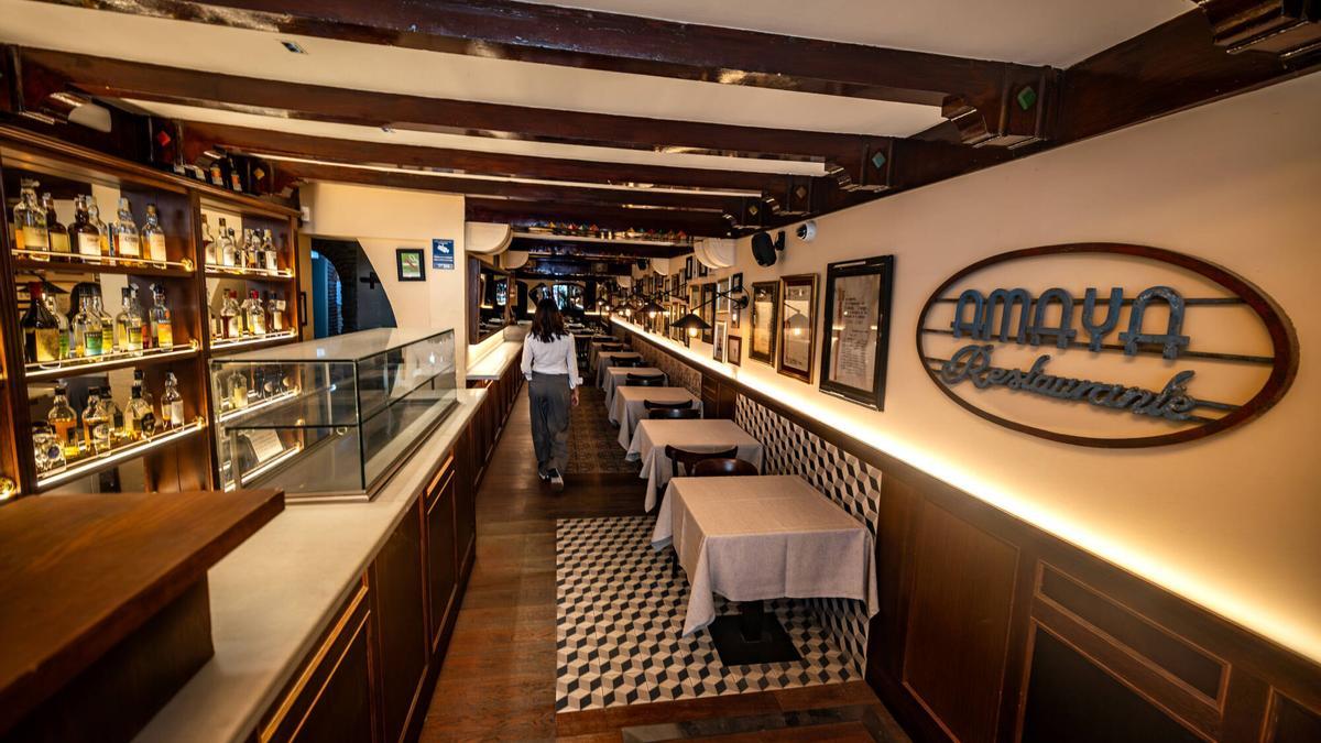 Interior del restaurante Amaya de la Rambla, abierto hace más de 80 años.