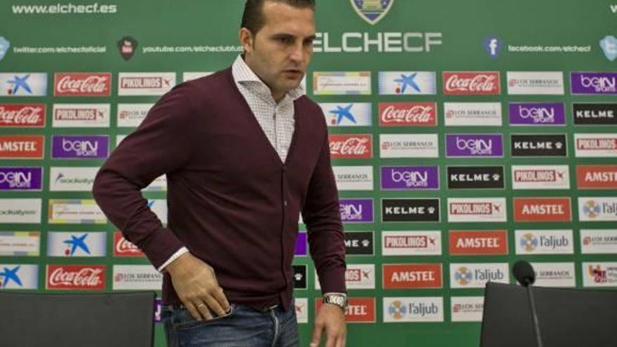 Rubén Baraja, ayer, en la sala de Prensa del estadio Martínez Valero.
