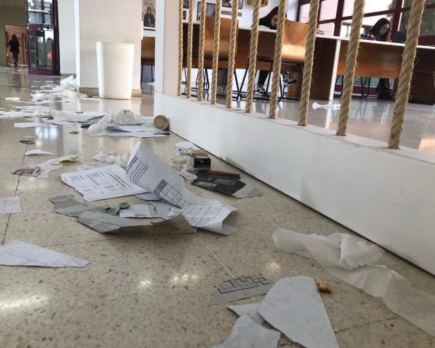Las imágenes de la huelga de limpieza en la Universidad de Málaga