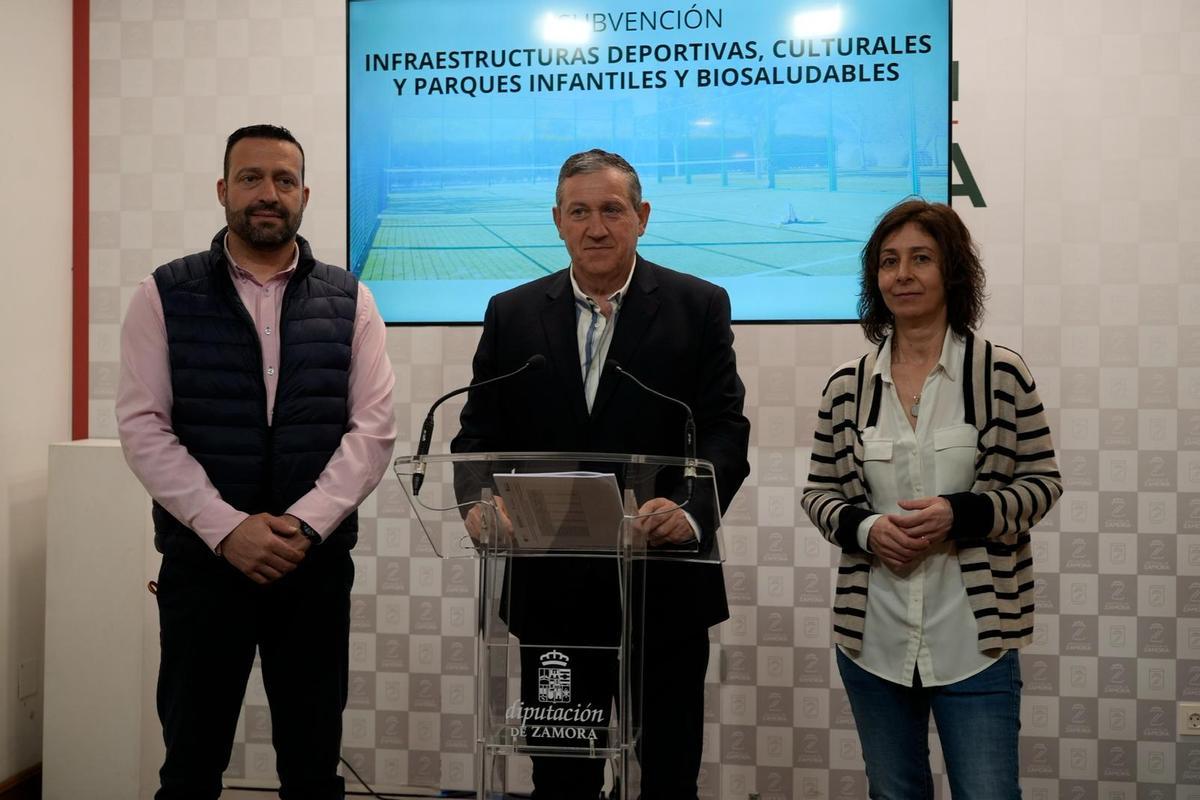 Manuel Martín, Javier Faúndez y Amaranta Ratón.