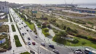 Vecinos del sur de Alicante vuelven a reclamar la apertura de pasos peatonales hacia el Parque del Mar