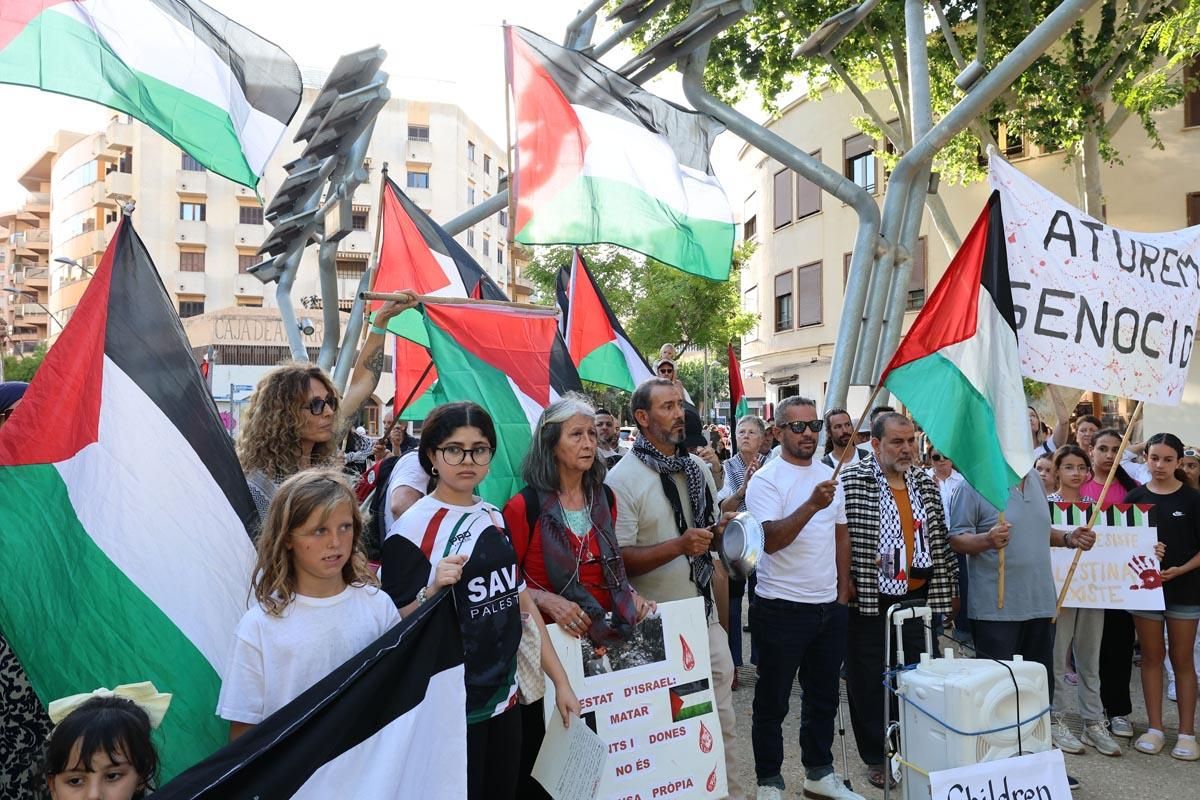 Galería: Cacerolas y gargantas claman contra el genocidio en Gaza