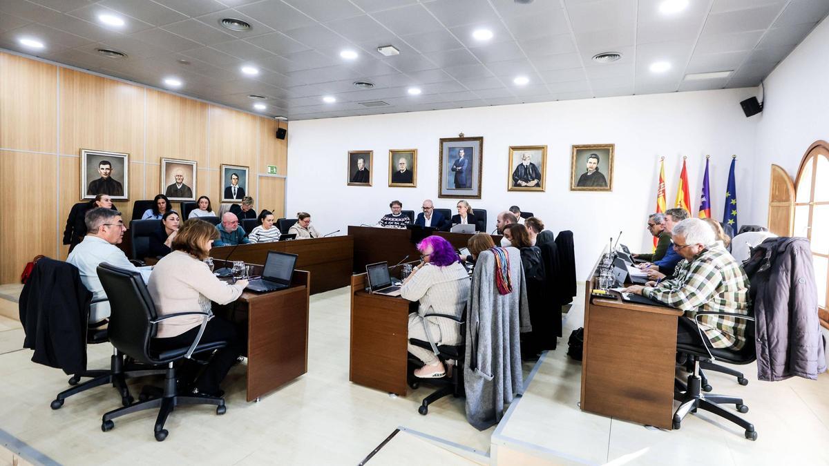 Un momento del pleno celebrado este jueves en Sant Josep.