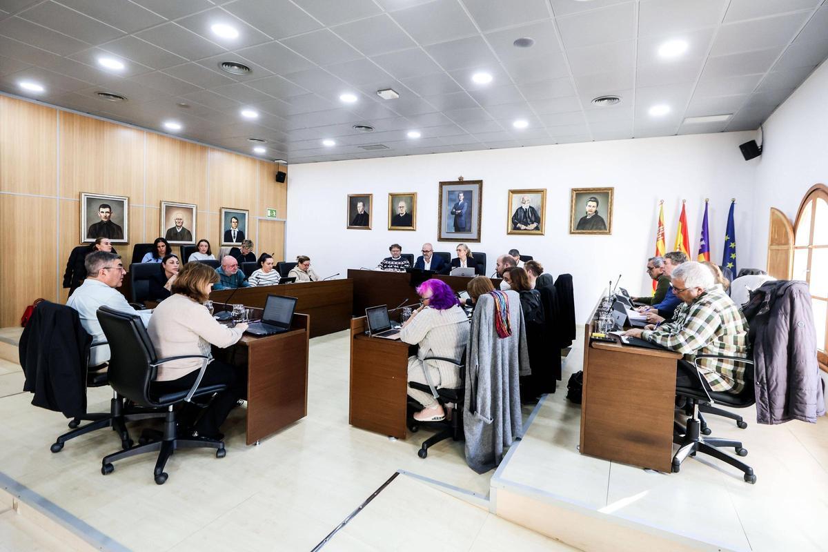 Un momento del pleno celebrado este jueves en Sant Josep.