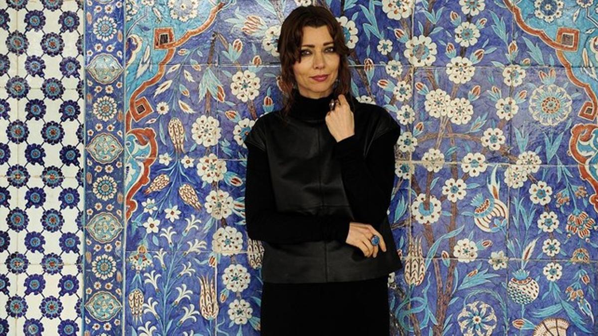 La novelista Elif Shafak, en Estambul.