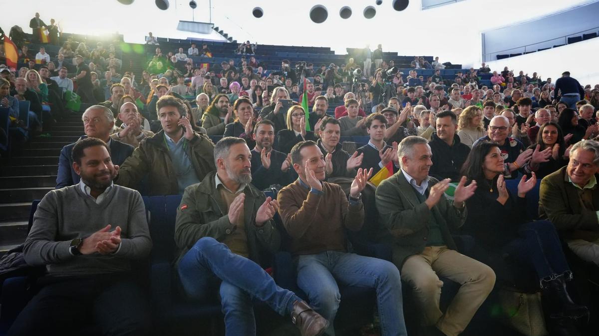 Una exdiputada de Vox acusa al candidato extremeño de ocultar un caso de acoso