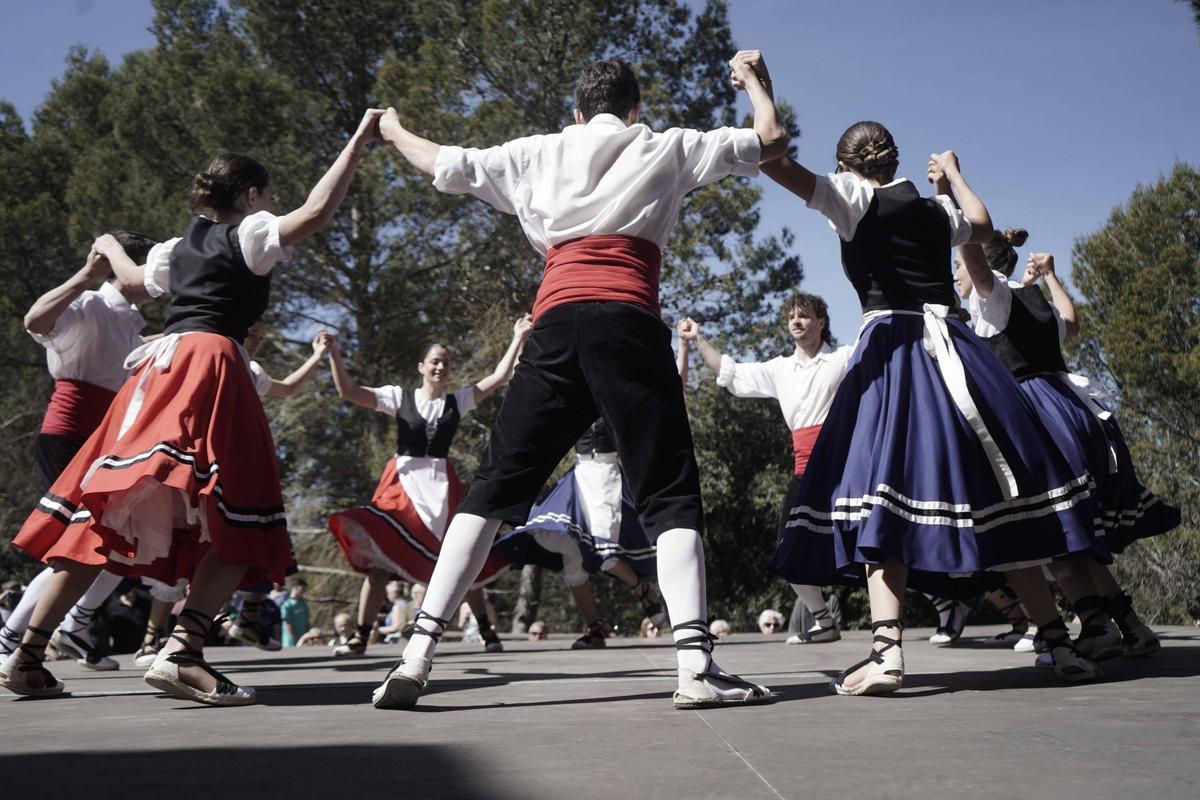 El Santuari de Joncadella viu un concorregut aplec de Dilluns de Pasqua