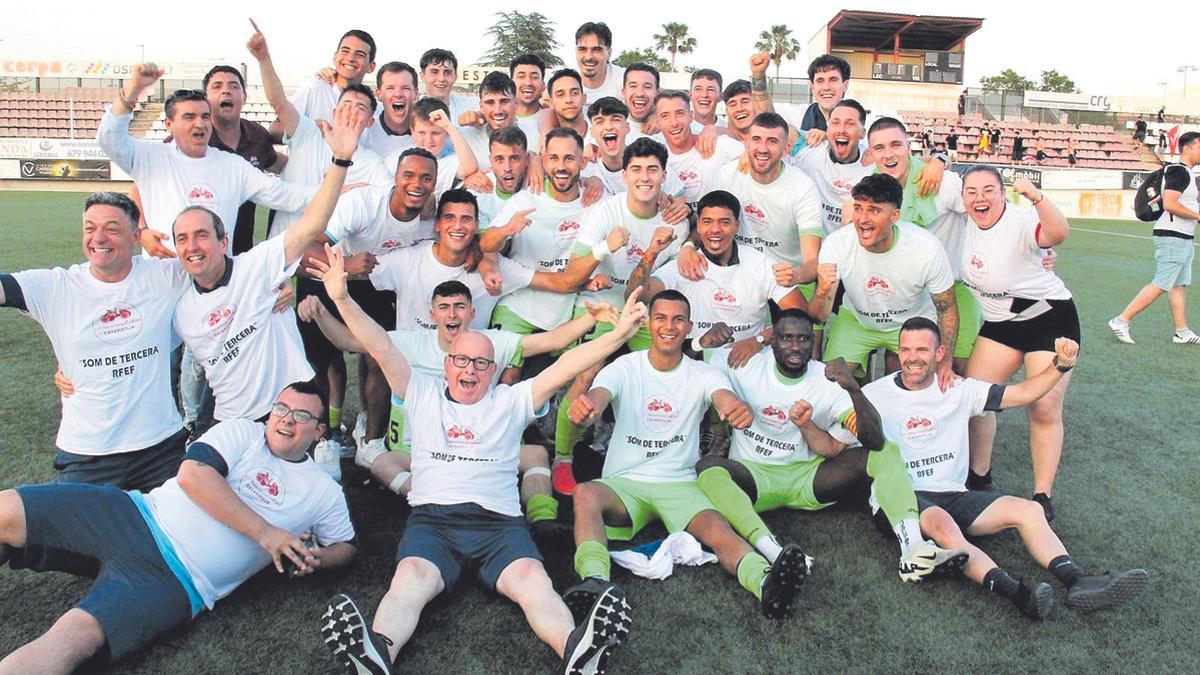 Celebración del ascenso a Tercera RFEF