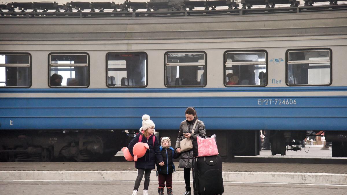 Ukrainian refugees at the train station in Lviv