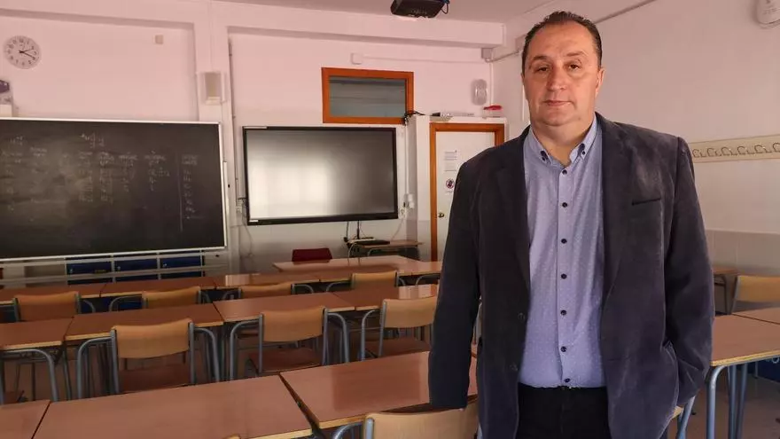 Declaraciones de Toni González, presidente de la Asociacion de Directores de Secundaria del PV