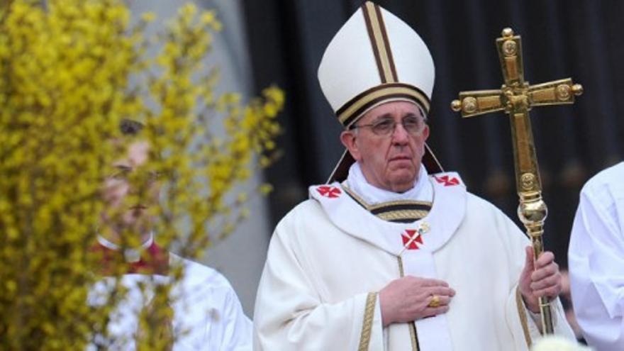 El Papa Francisco oficia la tradicional Vigilia de Pascua
