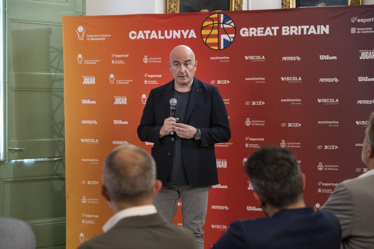 Totes les fotos de la pesentació del Catalunya-Gran Bretanya a l'Ajuntament de Manresa