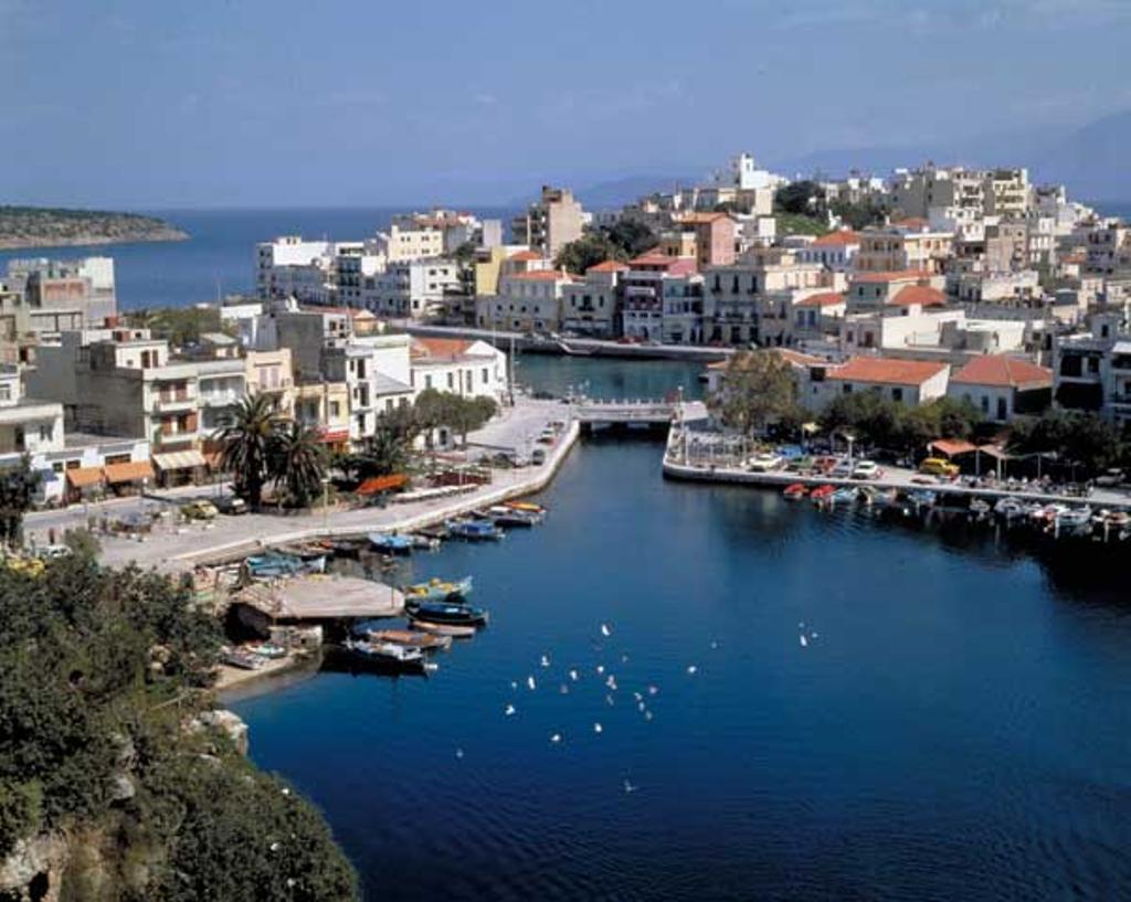 Los nuevos vuelos para este verano llevan a más de treinta destinos