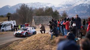 Neuville en acción en el Rally Montecarlo