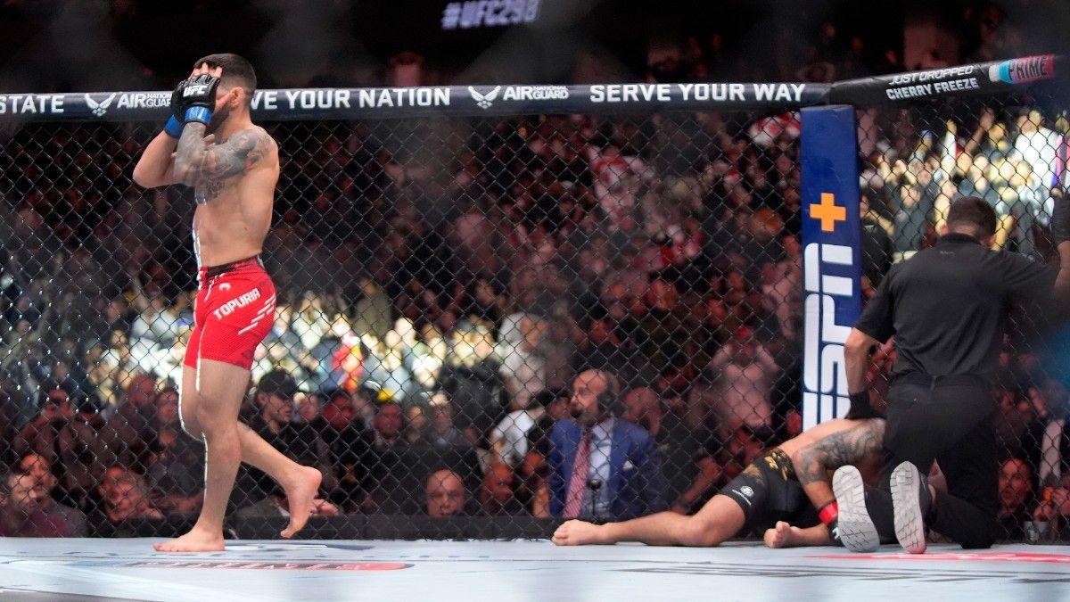 Topuria segundos después de noquear a Volkanovski para coronarse campeón del mundo de la UFC.