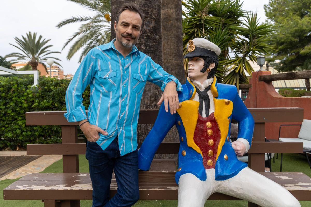 Toda la decoración del restaurante gira alrededor  de las viñetas de Hugo Prat.