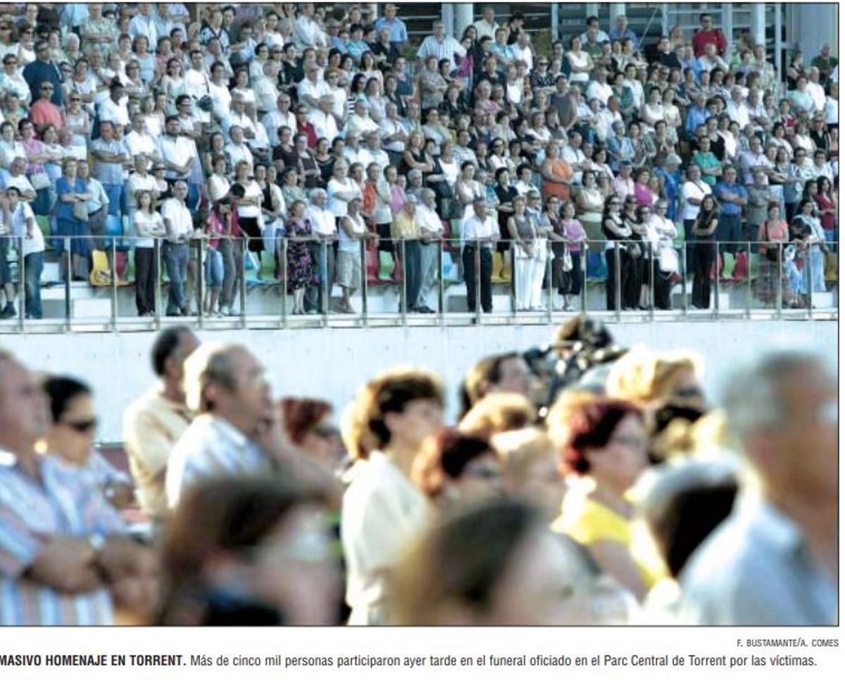 Miles de personas llenaron las gradas de la pista de atletismo nueva de Torrent.