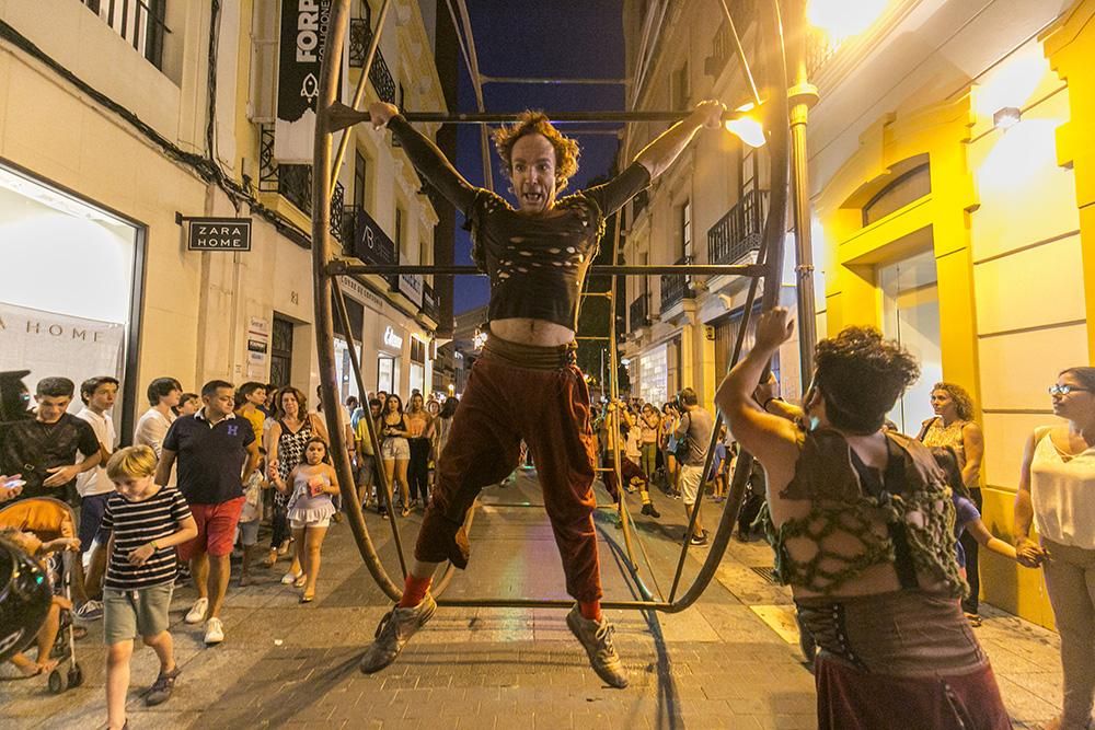 Fotogalería/ El Circo toma la calle.