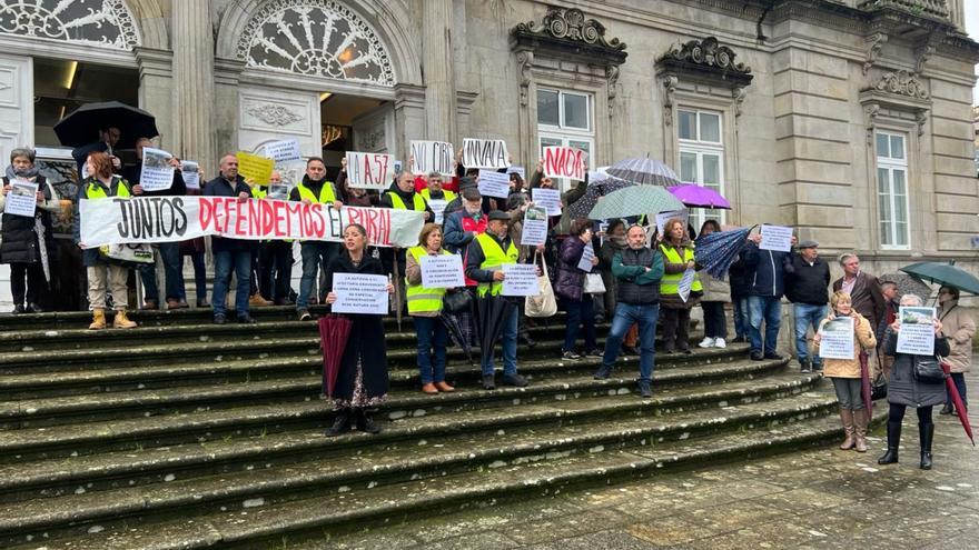 Apoyo unánime de la Diputación: los vecinos dan más pasos ante la “injusticia” de la A-57