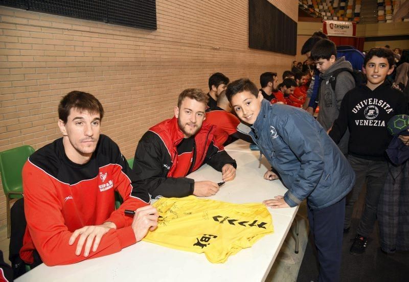 Firma de autógrafos de la selección española de balonmano