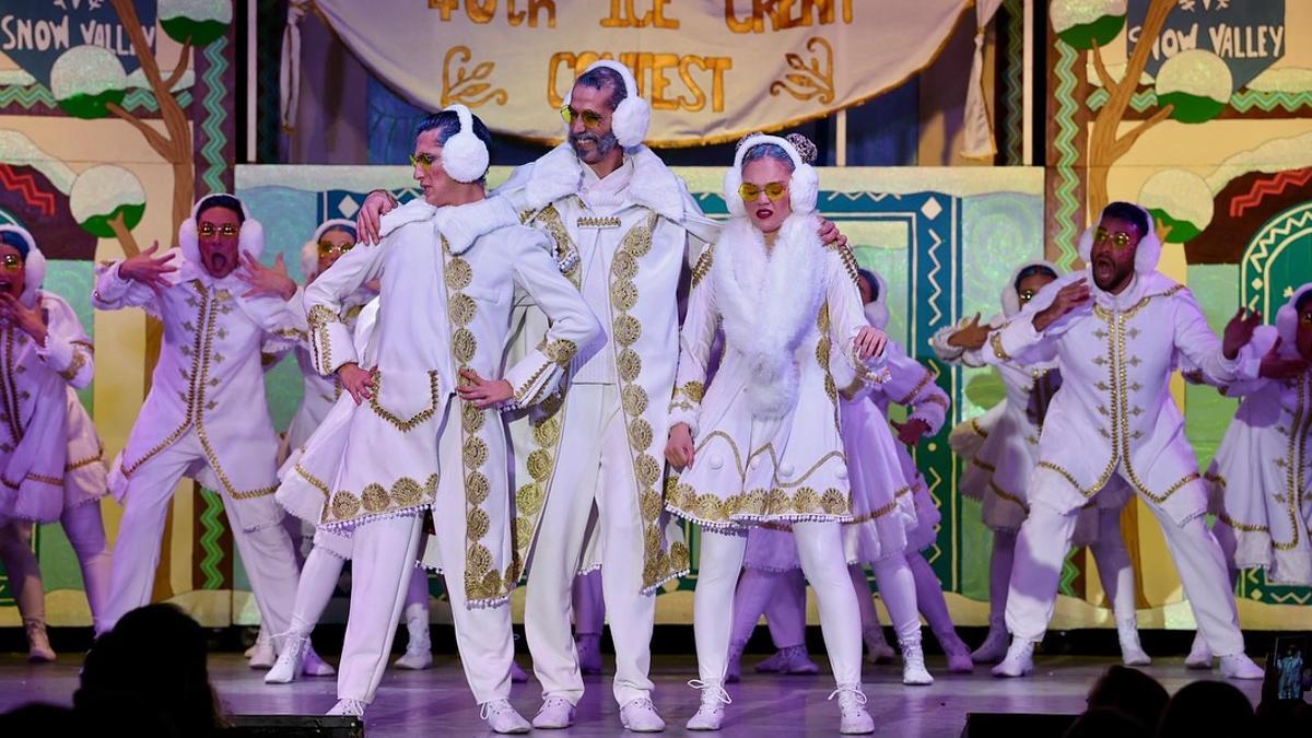 L'Antiga recupera el primer premio de la categoría reina