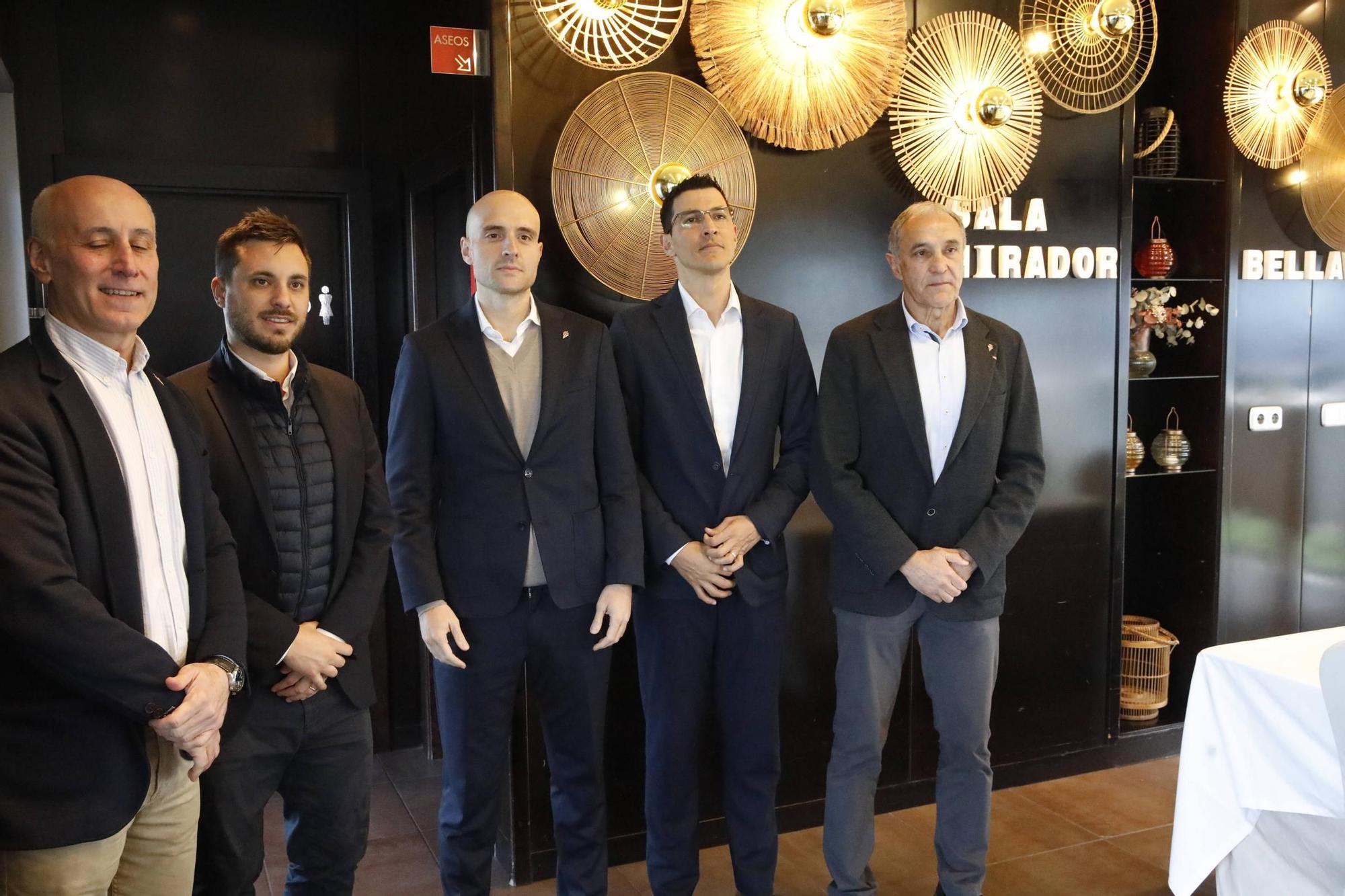 EN IMÁGENES: El derbi reúne a directivas de Sporting, Oviedo y Federación Asturiana