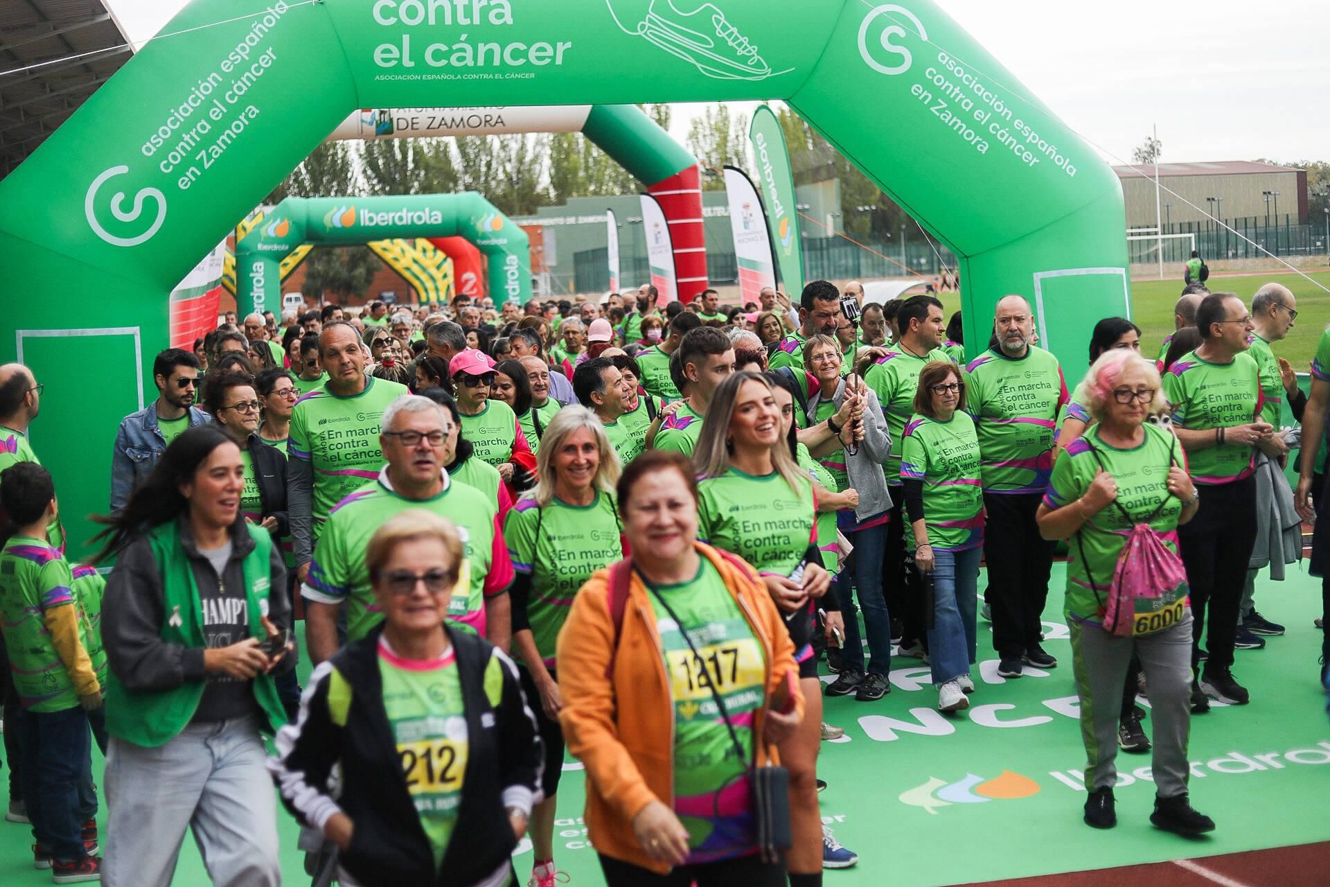GALERÍA | Búscate en la carrera "Mucho x Vivir" contra el cáncer en Zamora