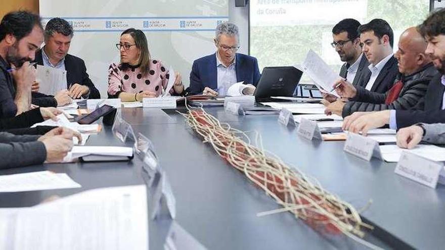 Reunión de la comisión de seguimiento del Plan de Transporte Metropolitano de A Coruña.