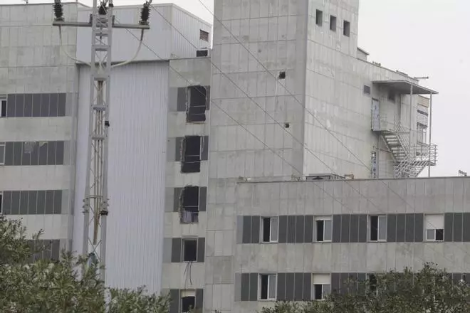 FOTOS: Así van las obras de demolición del antiguo hospital de Son Dureta de Palma