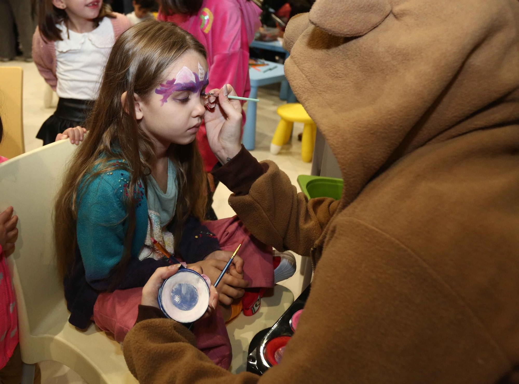 Fiesta infantil en el centro comercial de Los Rosales