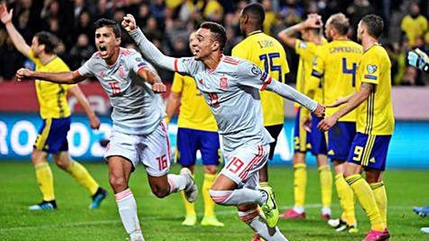 Rodrigo celebra el gol ante Suecia que clasificó a España para la Eurocopa.