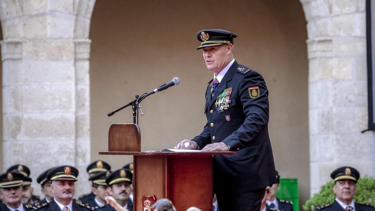 El comisario José Luis Santafé, durante la celebración del Día de la Policía en Palma.