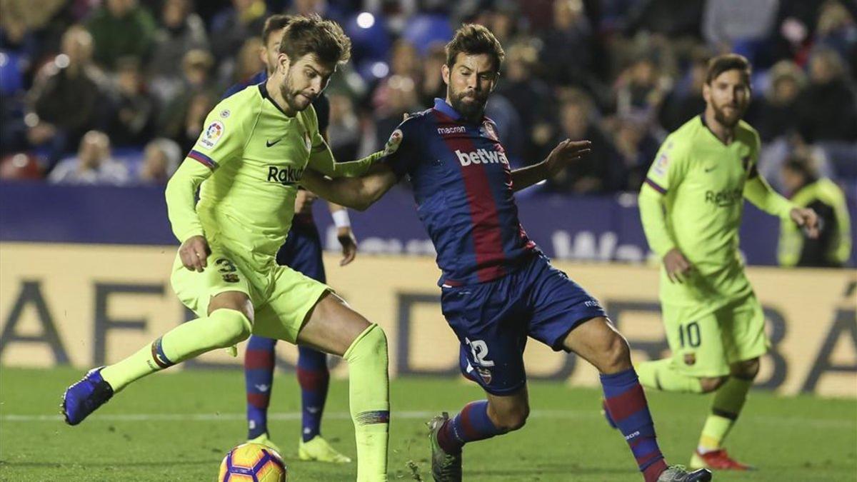 Piqué marcó el quinto gol del FC Barcelona ante el Levante